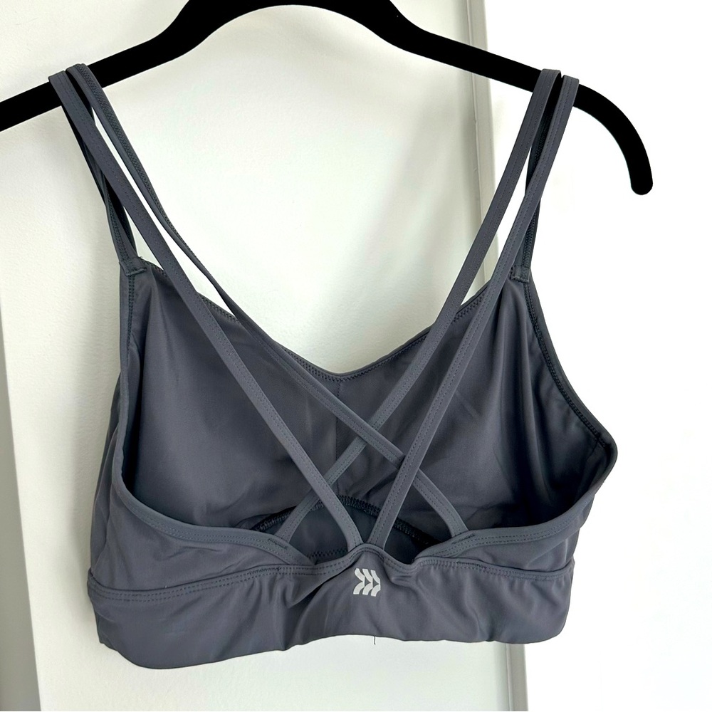 🖤❣️All In Motion Sports Bra Grey Strappy Cross Back Target Medium